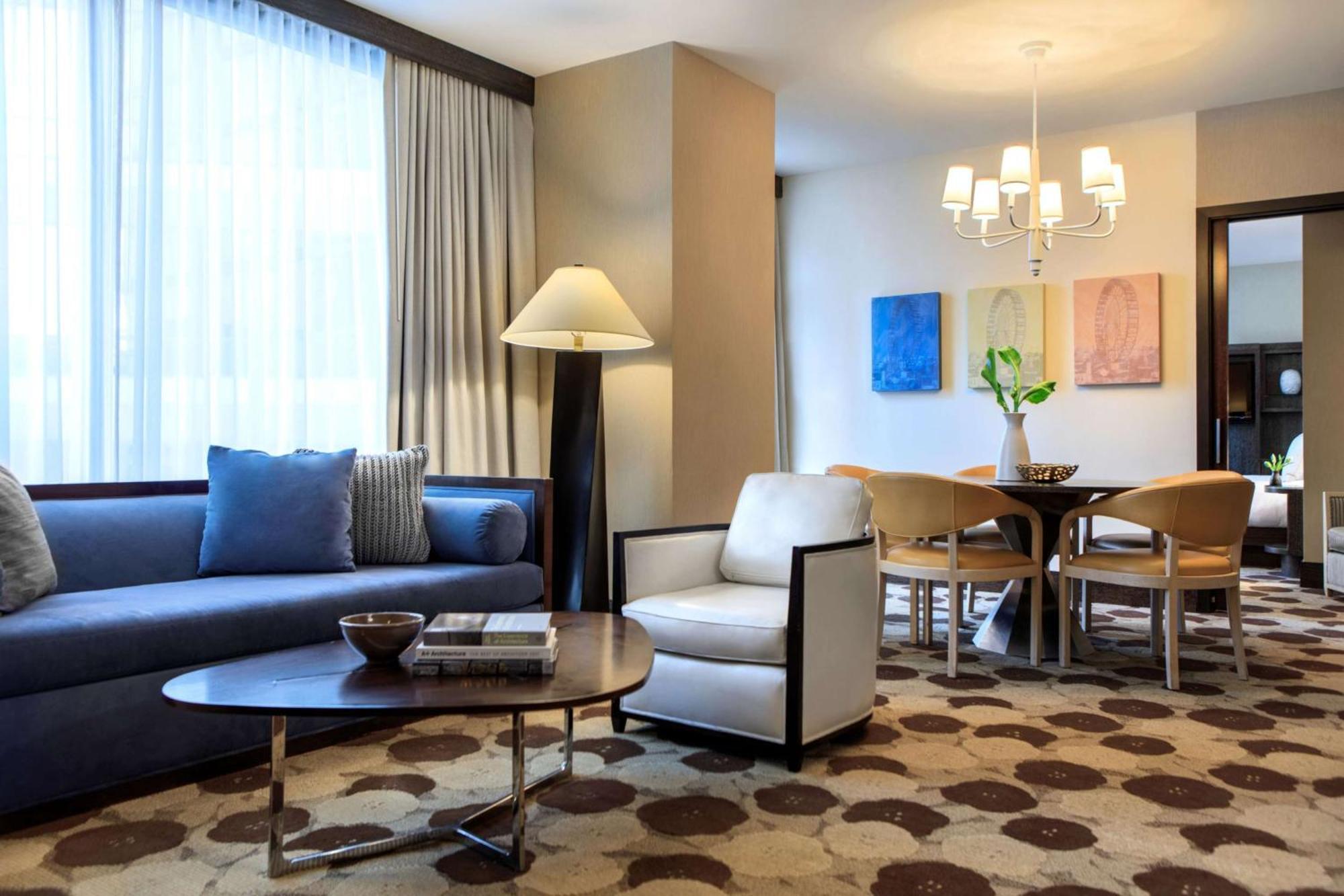 The Royal Sonesta Chicago River North Exterior foto